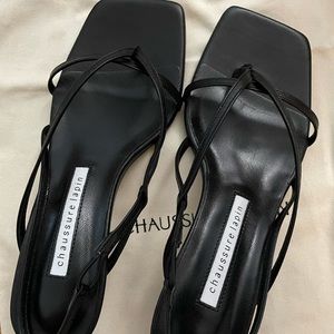 Chaussure Lapin Black Kitten Heel Sandals size 6.5/235